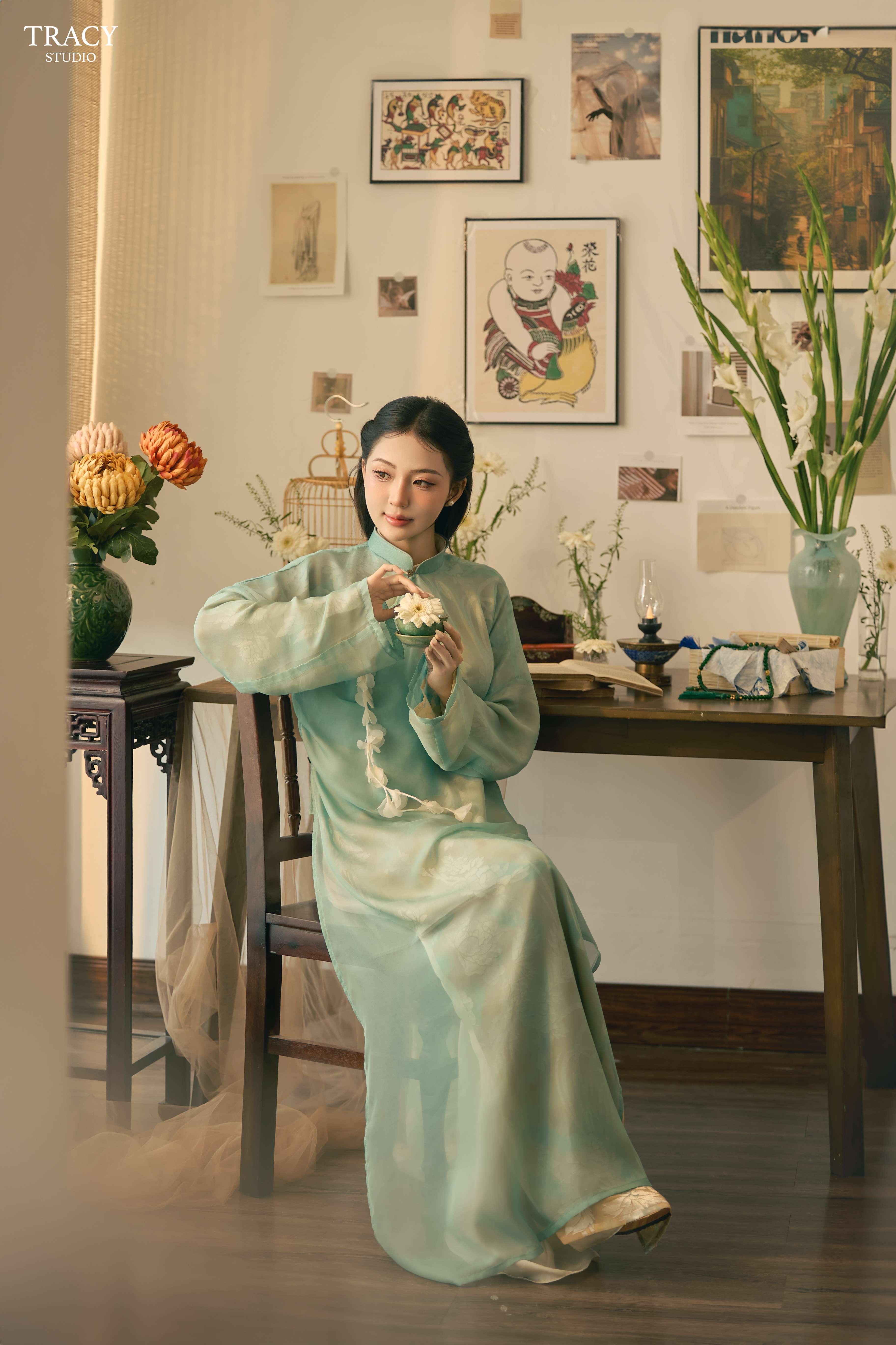 frontend/img/gallery/anh-tet-yem-ao-dai/tracy-studio-chup-concept-tet-du-duong (8).jpg
